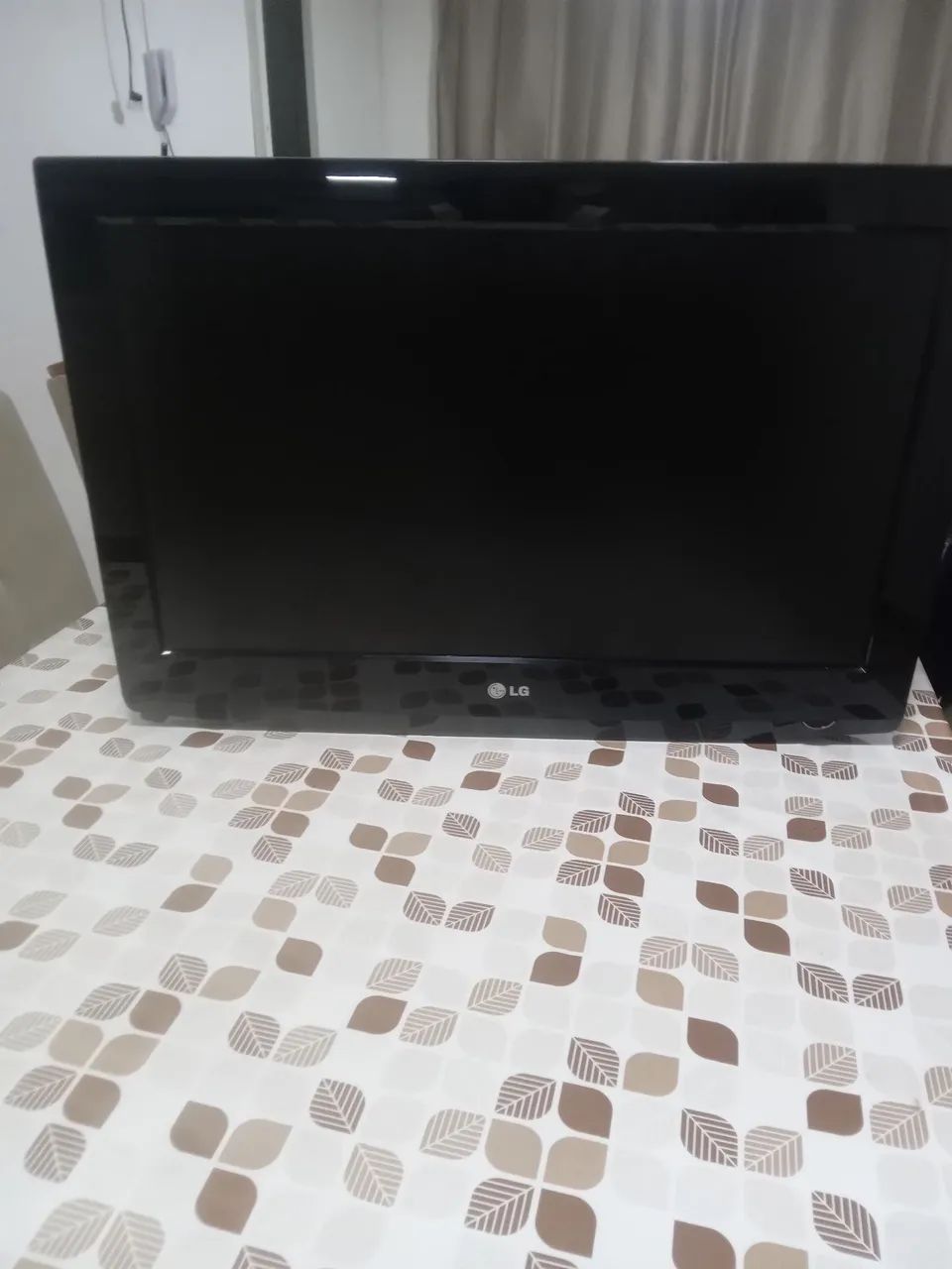 Tv lg 26 polegadas não  é  smart  troco  - Foto 3