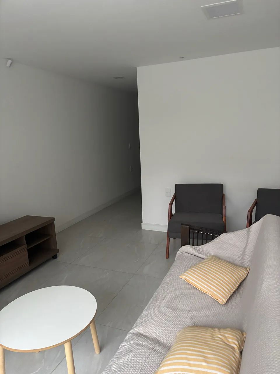 CASA EM ITAPOA ACABAMENTO ALTO PADRÃO 