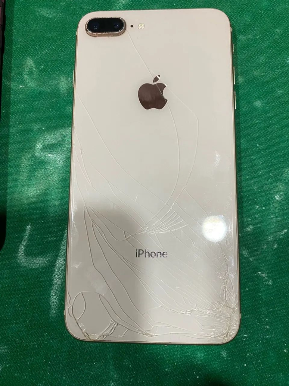 iPhone 8 Plus - Foto 2