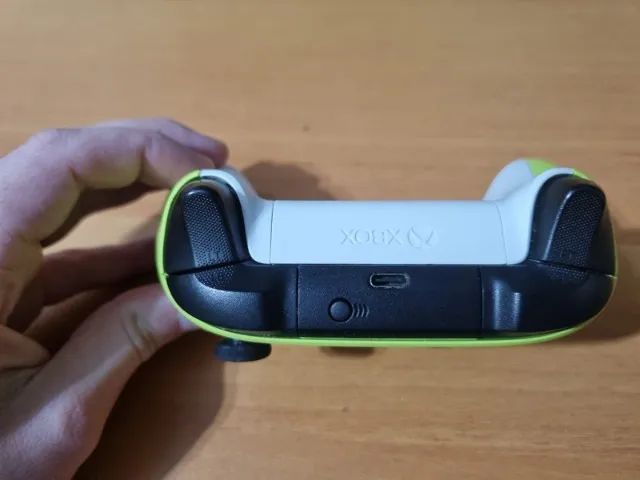 Controle Xbox Eletric Volt - Foto 4