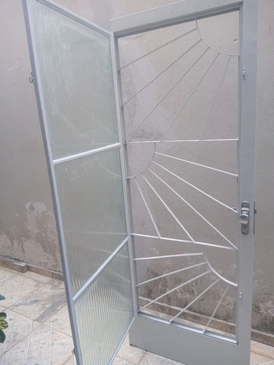 Porta para sala - Foto 2