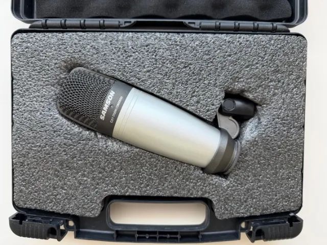 Microfone Condensador Samson C01 XLR + Case de Proteção Original