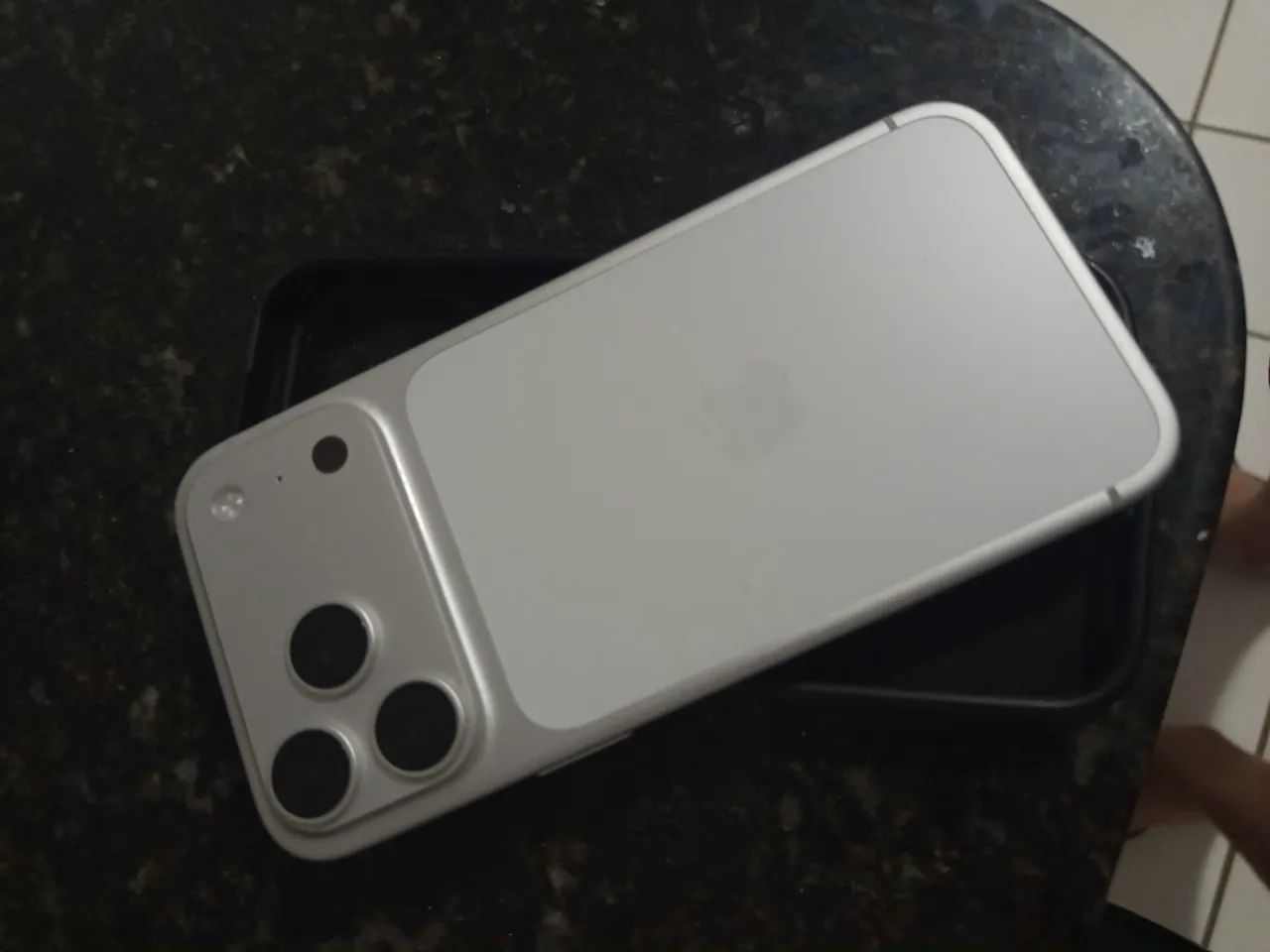 iPhone 17 pro max 