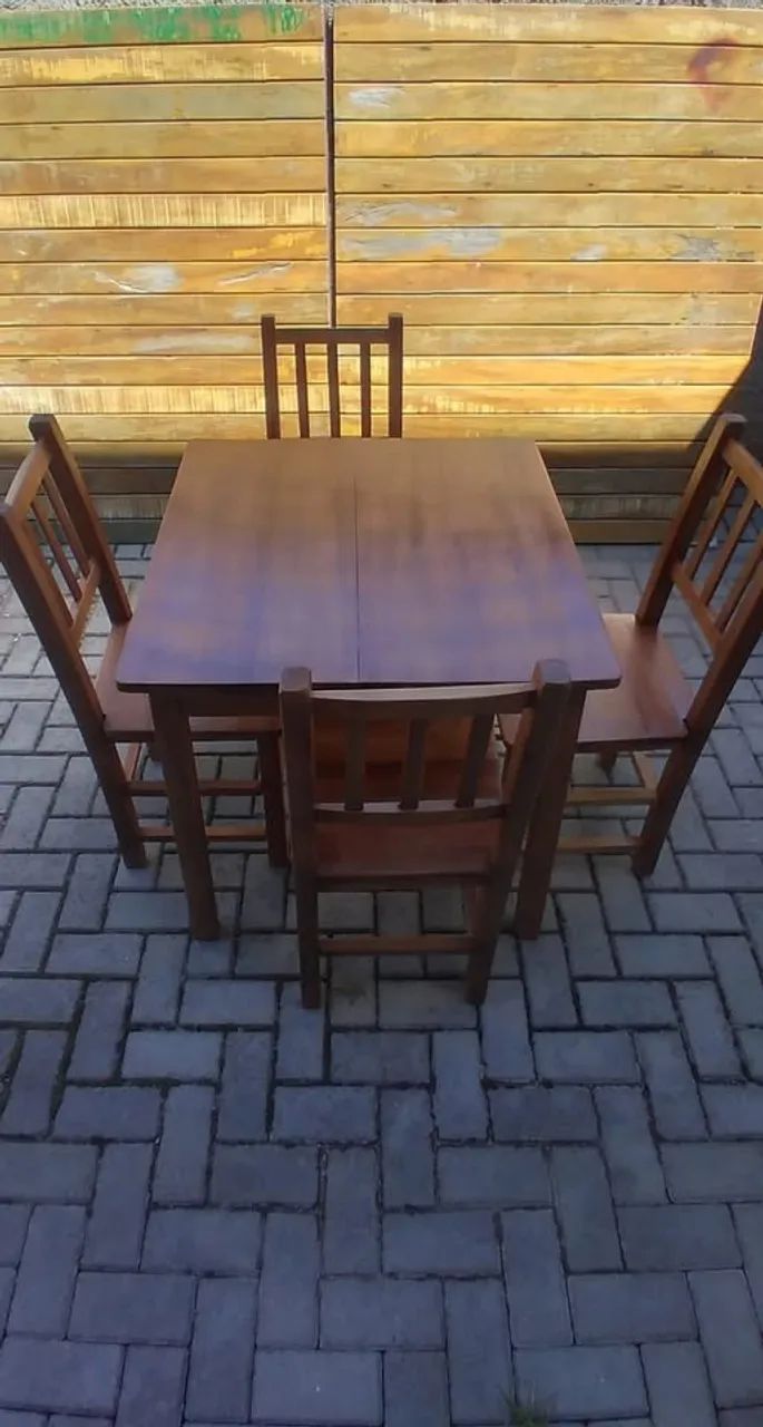 Mesa + 4 Cadeiras Em Eucalipto Envernizado - Foto 3