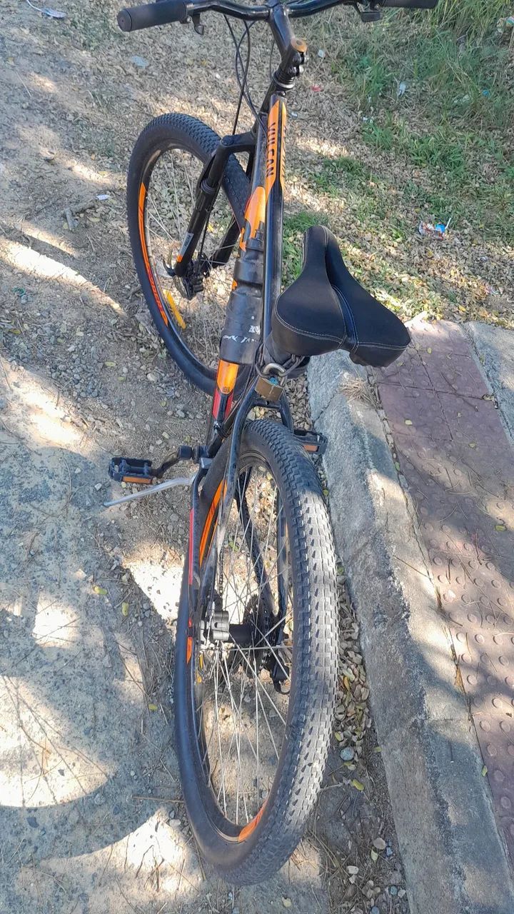 Vendo bicicleta caloi aro 29 - Foto 2