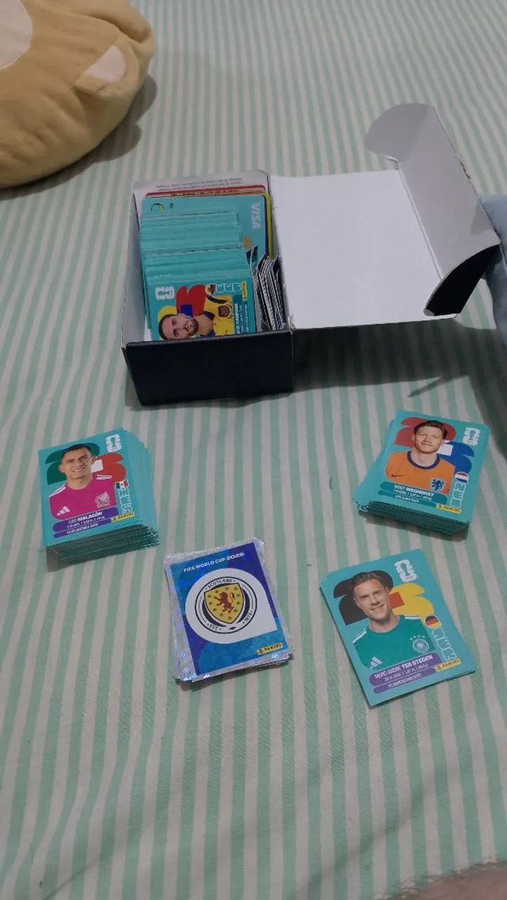 VENDO E TROCO FIGURINHAS DA COPA(LEIAM A DESCRIÇÃO) - Foto 5