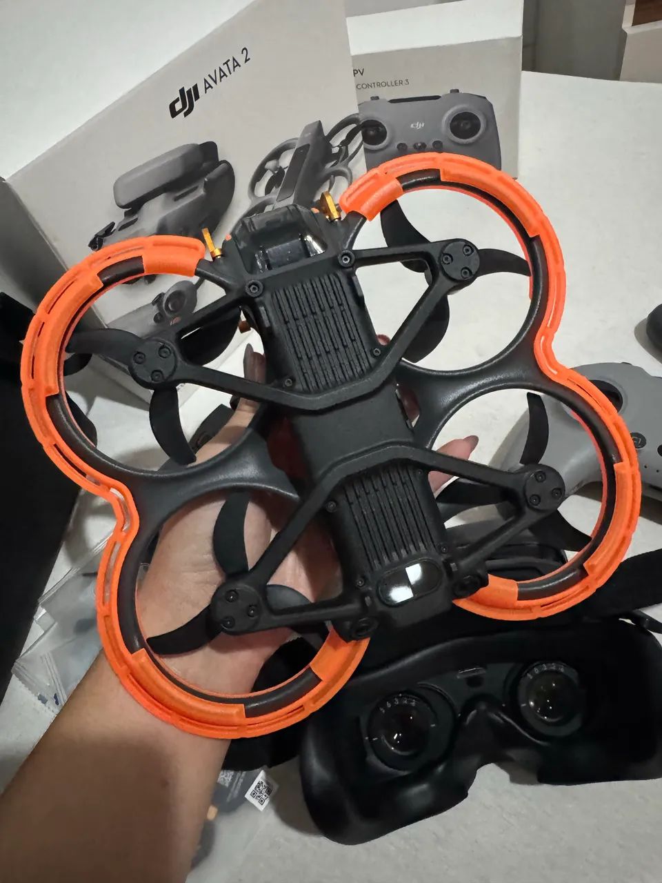 Drone DJI Avata 2 Fly More Combo + acessórios extras - Estado de novo
