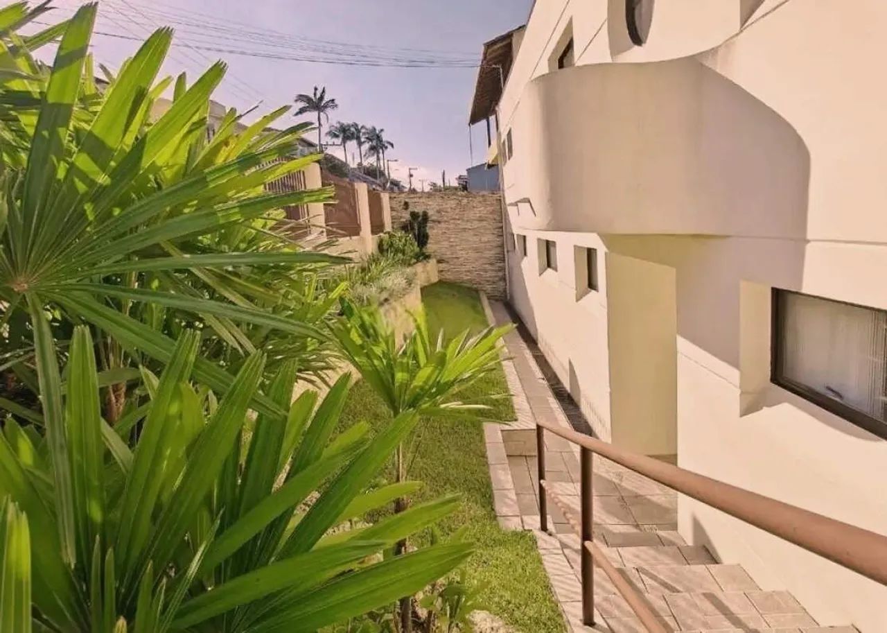 Casa à venda, 4 quartos, 1 suíte, 4 vagas, Coqueiros - Florianópolis/SC