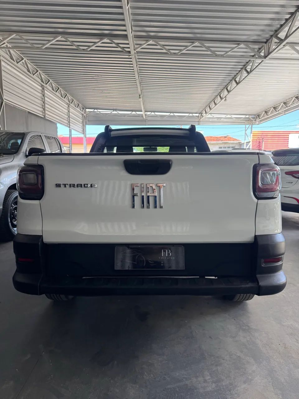 Fiat Strada Endurance 1.4 Flex 8V CS Plus 2023 - Foto 5