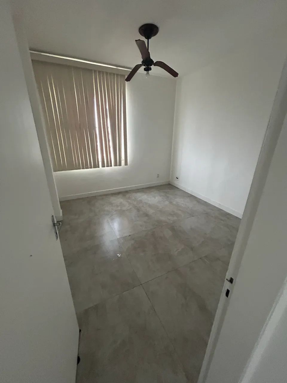 Alugo apto na Rua Silva Jardim - Foto 5