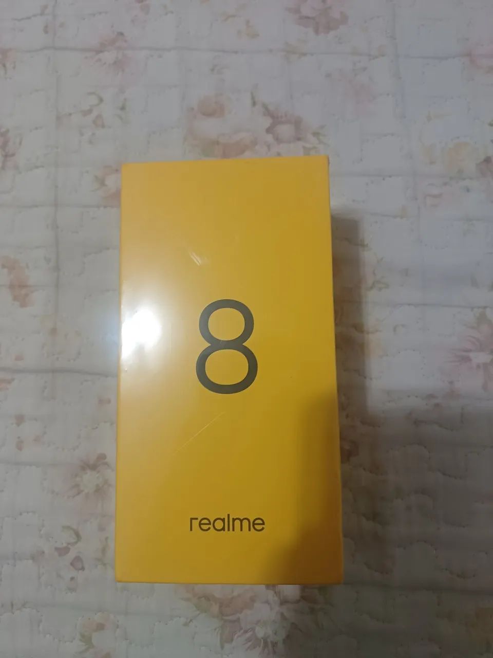 REALME 8 