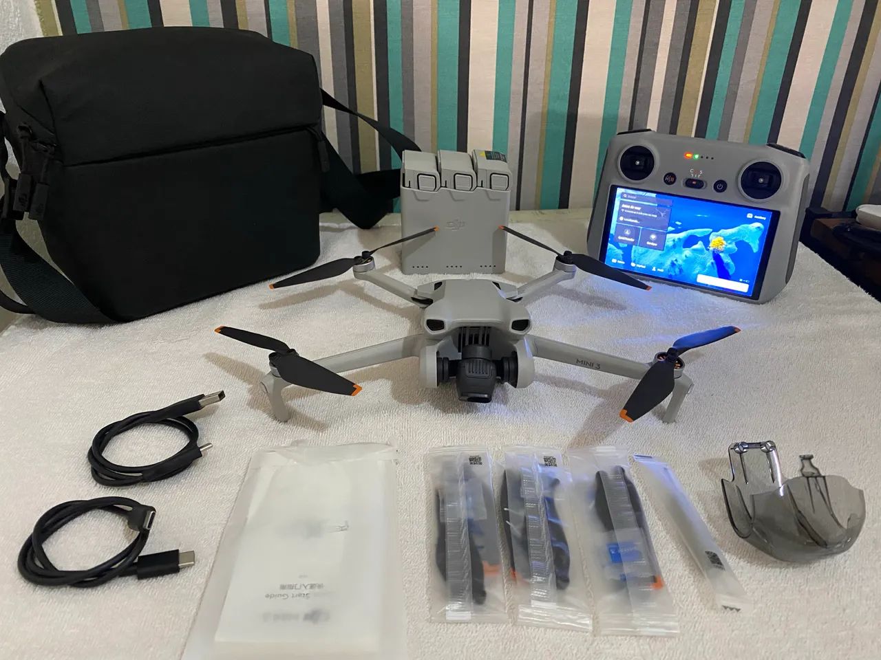Drone DJI MINI 3 Combo Fly com Tela