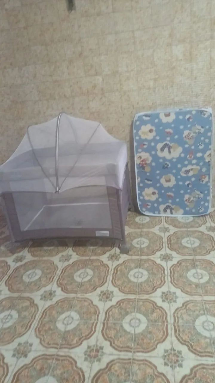 Berço e colchão