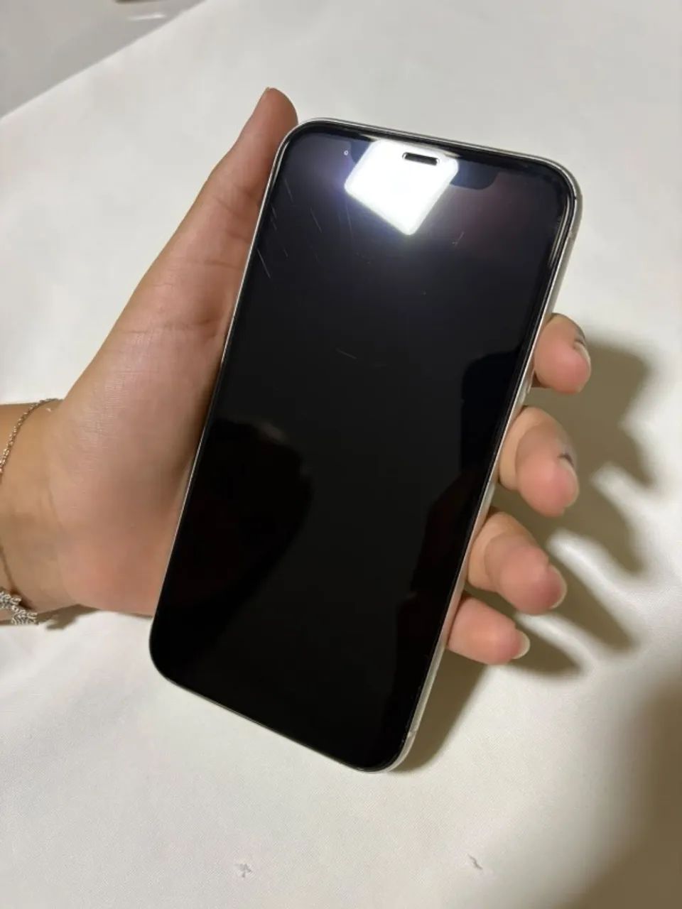 IPHONE 11 = 128GB - Foto 2