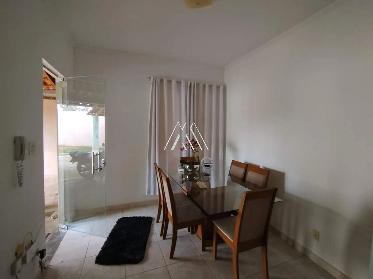 Vendo casa em Itaúna em excelente localização! - Foto 2
