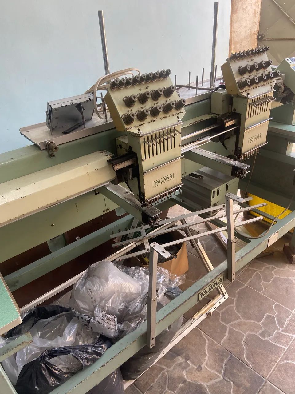 Máquina de bordado tajima Tmfx - Foto 2