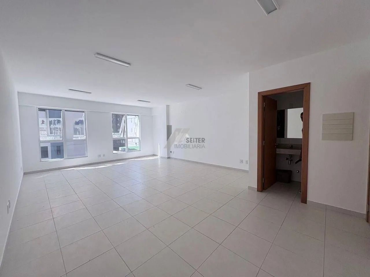 Aluga sala comercial Florianopolis Itacorubi com 42 m2 de área - Foto 4