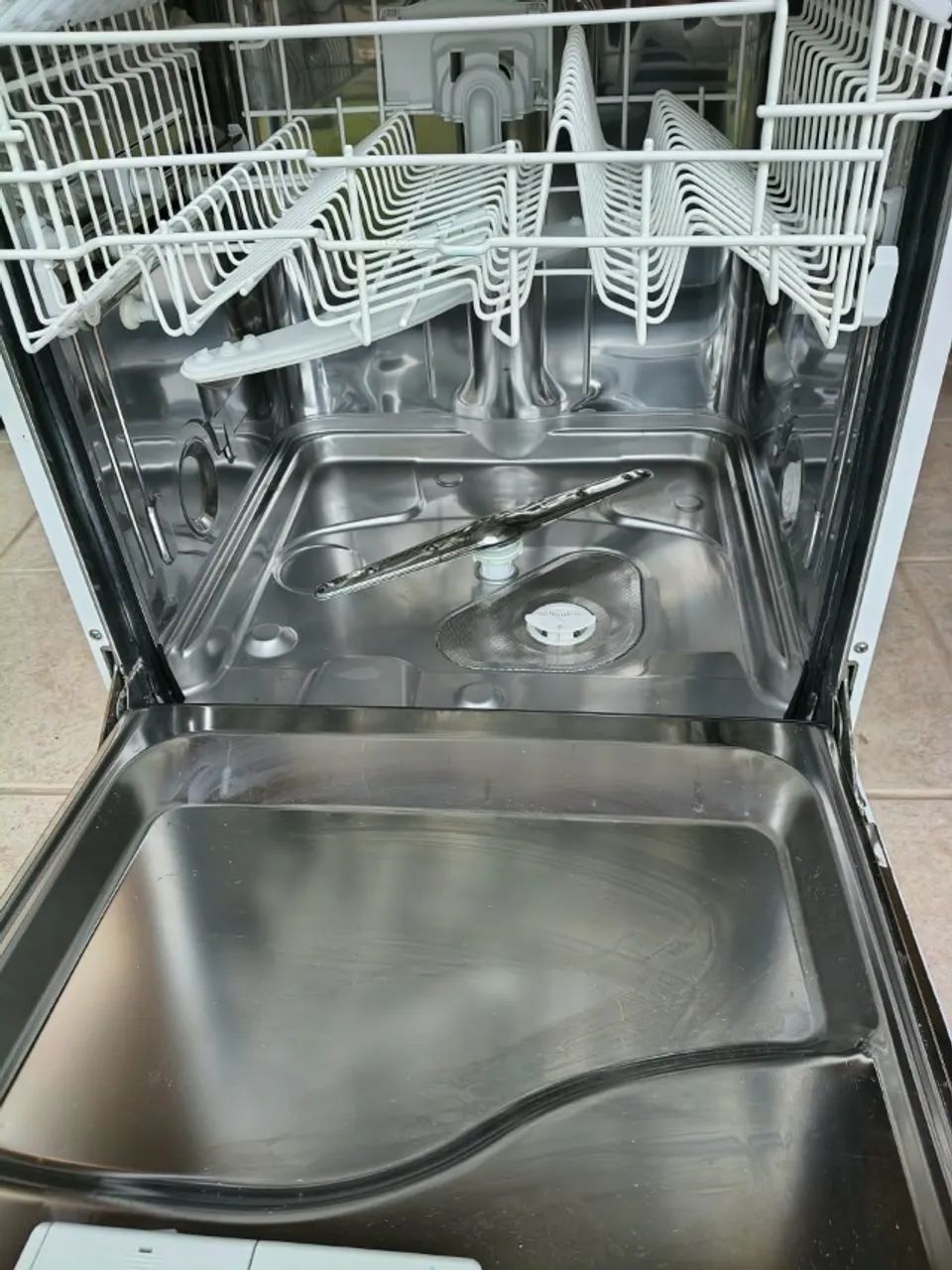 Lava Louça Brastemp 12 Serv ótimo estado 220v - Foto 2