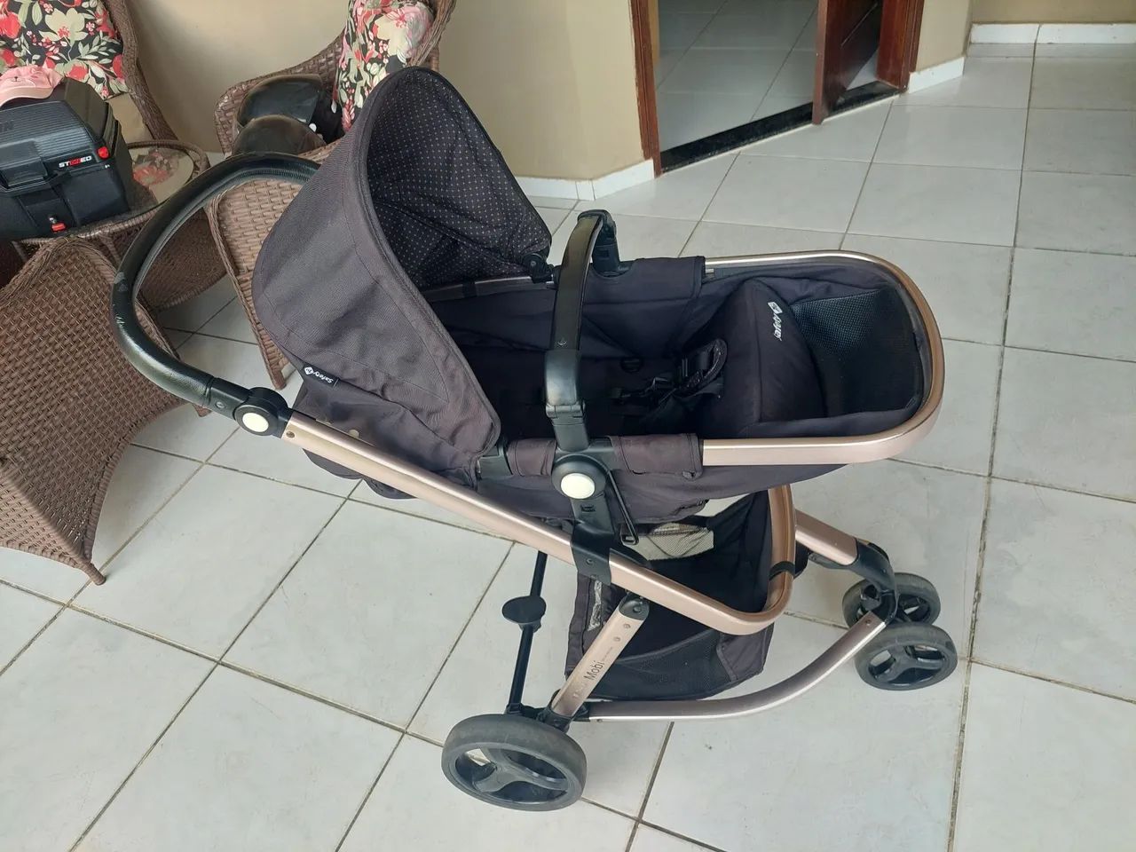 Carrinho de bebê safety mobi - Foto 3