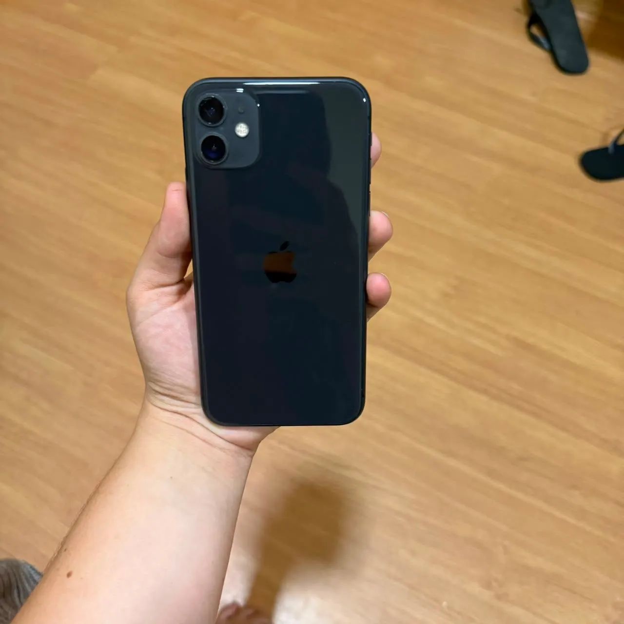iPhone 11 <br><br>IPhone 11 - 64g<br>? Bateria - 76%<br><br>Valor
