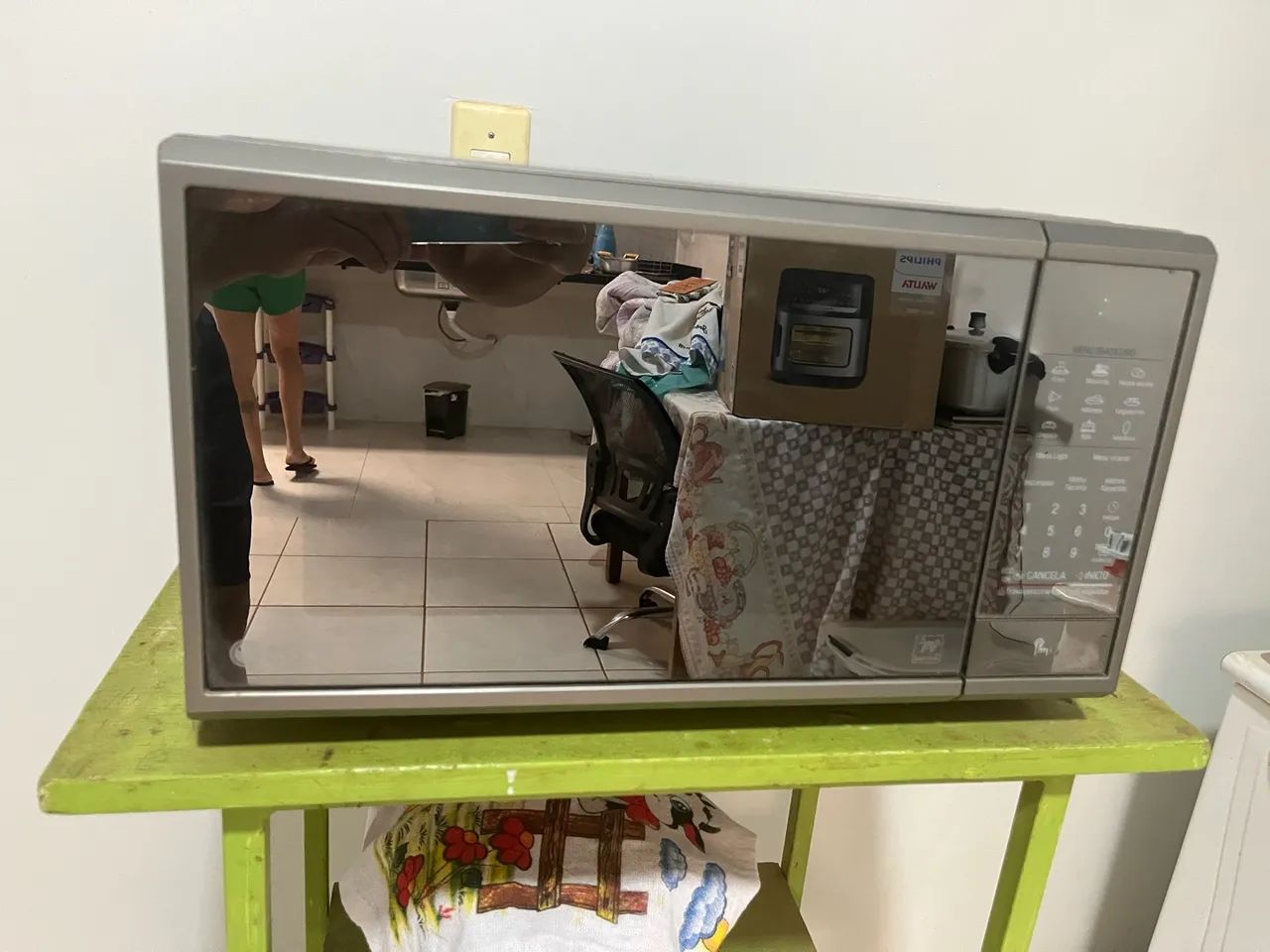Microondas semi novo