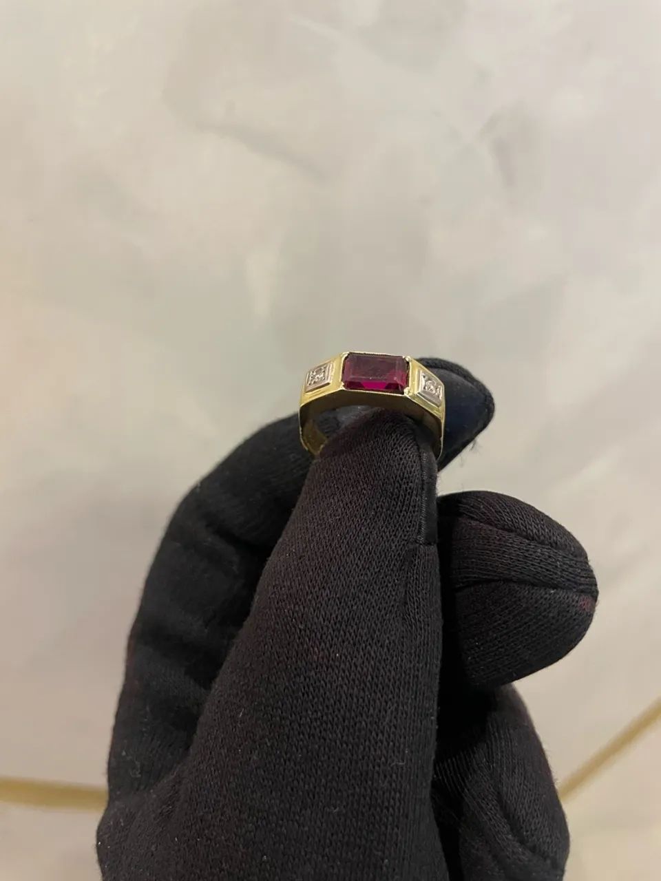 Anel masculino ouro 18k com rubi e brilhantes 