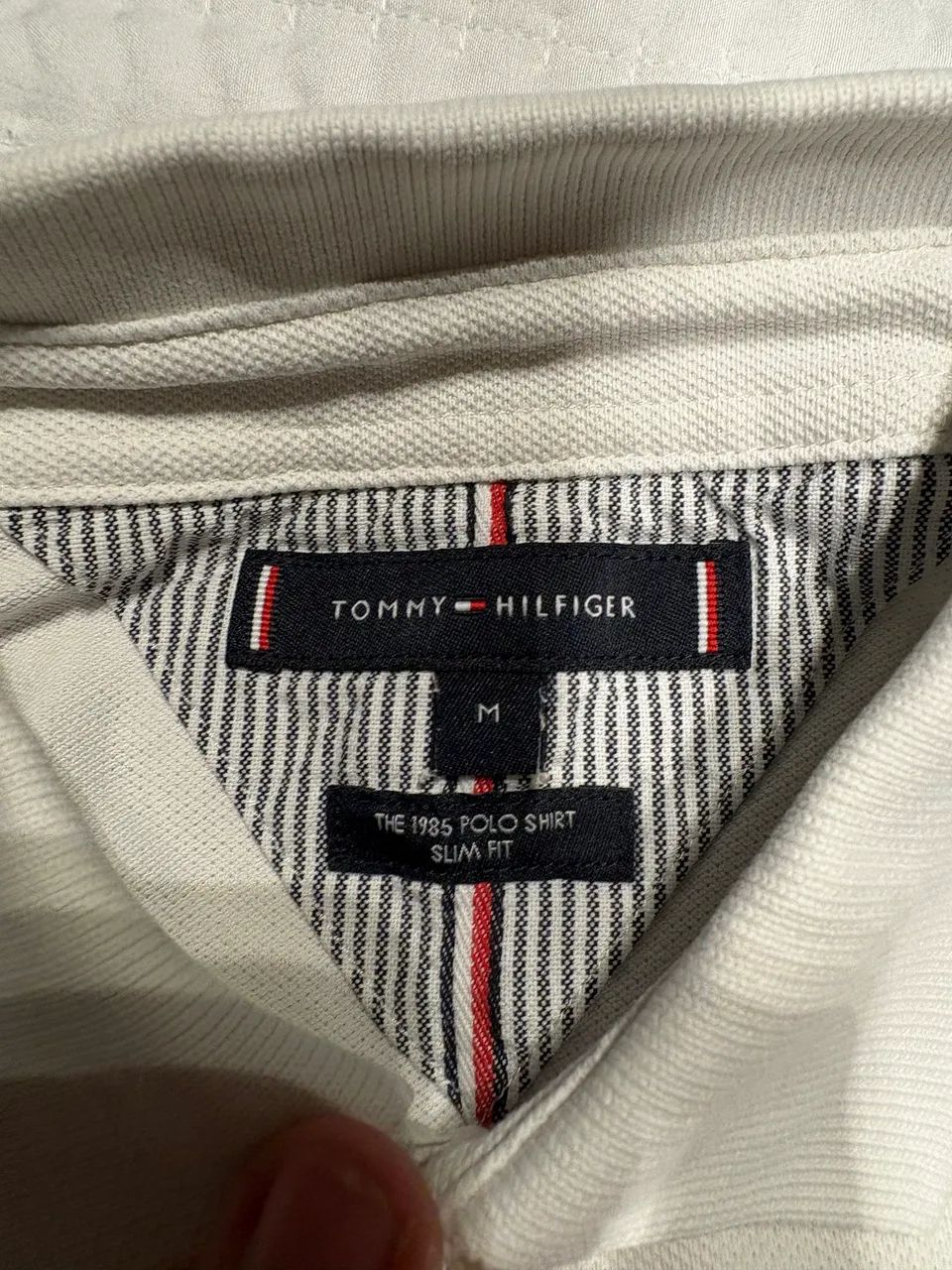 Polo Tommy Hilfiger slim fit branca  - Foto 4