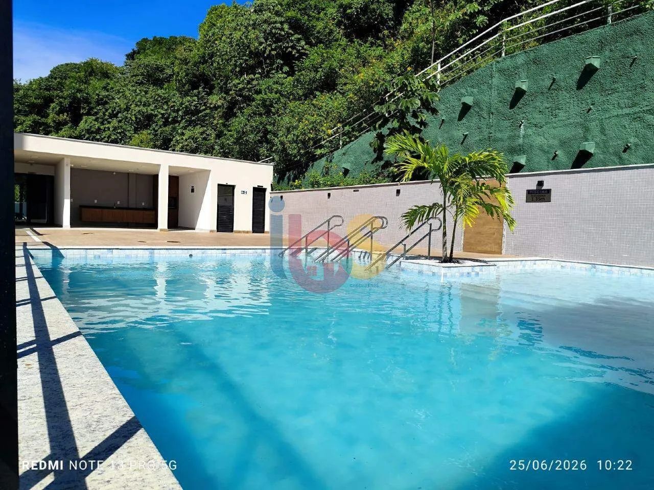 VENDO APARTAMENTO VISTA MAR