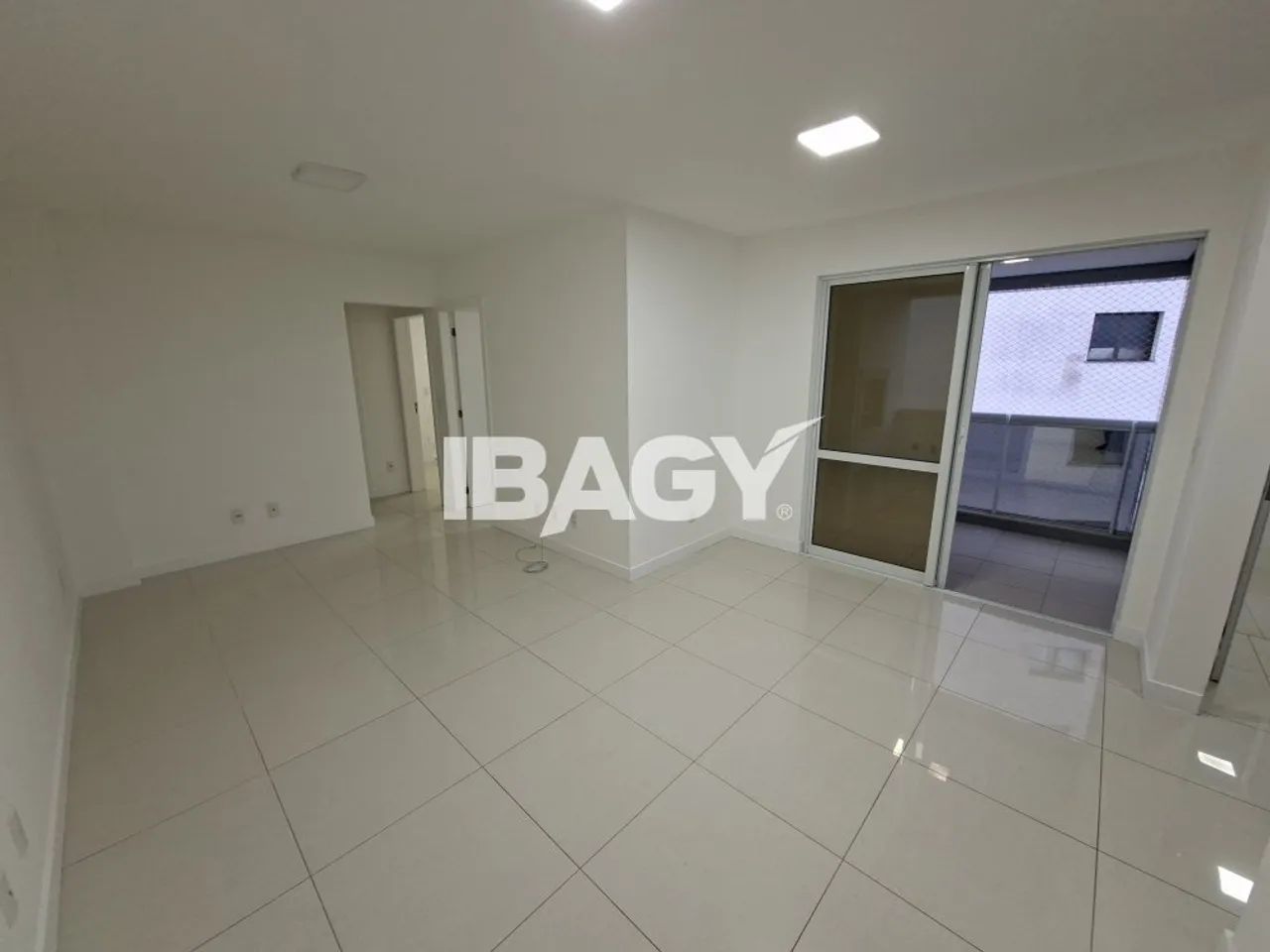 Excelente Apartamento 3 dormitório(s) em Agronômica - Florianópolis - Foto 2