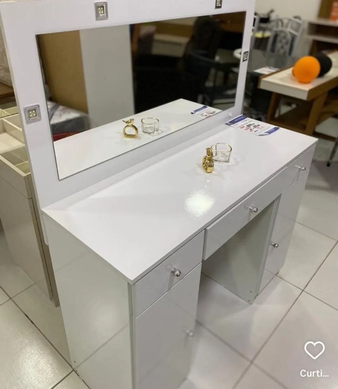 Penteadeira camarim carisma C/espelho e led nova a pronta entrega 