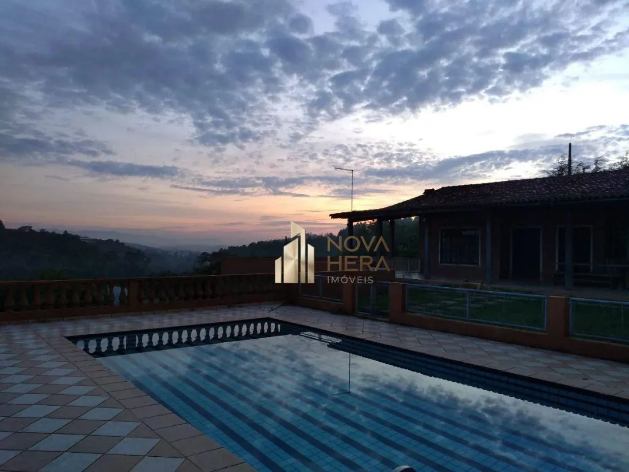 Refúgio no Porta do Sol: Chácara de 12.500m² com 500m² de área construída - Foto 4