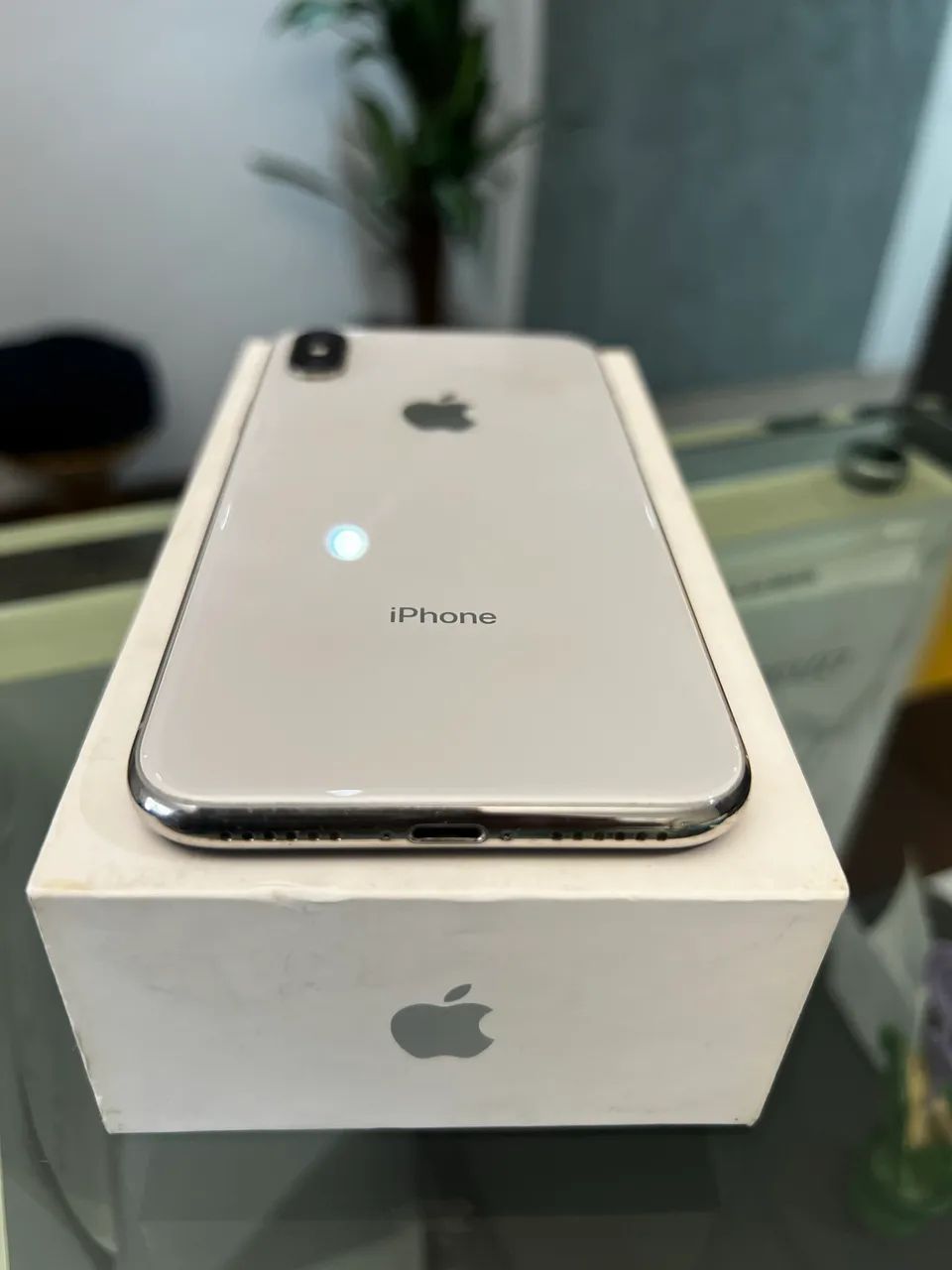 iPhone X Branco 64gb (  Pequena mancha  na tela ) - Foto 2