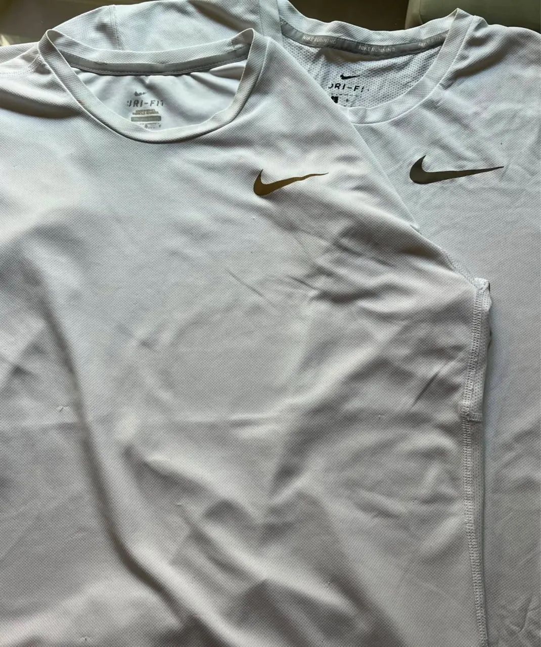 2 Camisetas Nike Dri - Fit + 1 Preta De Brinde 