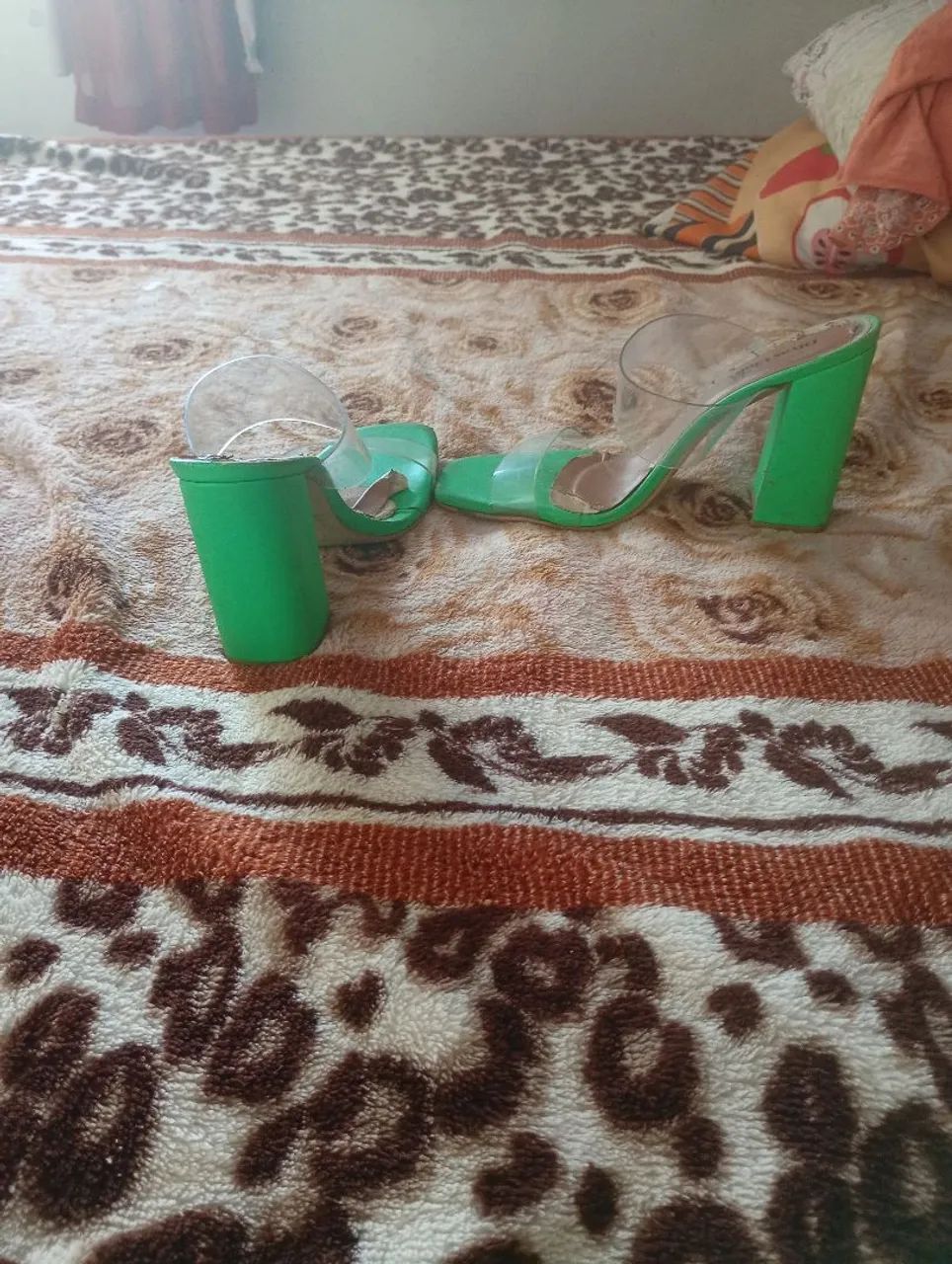 Roupas e sapatos  - Foto 2