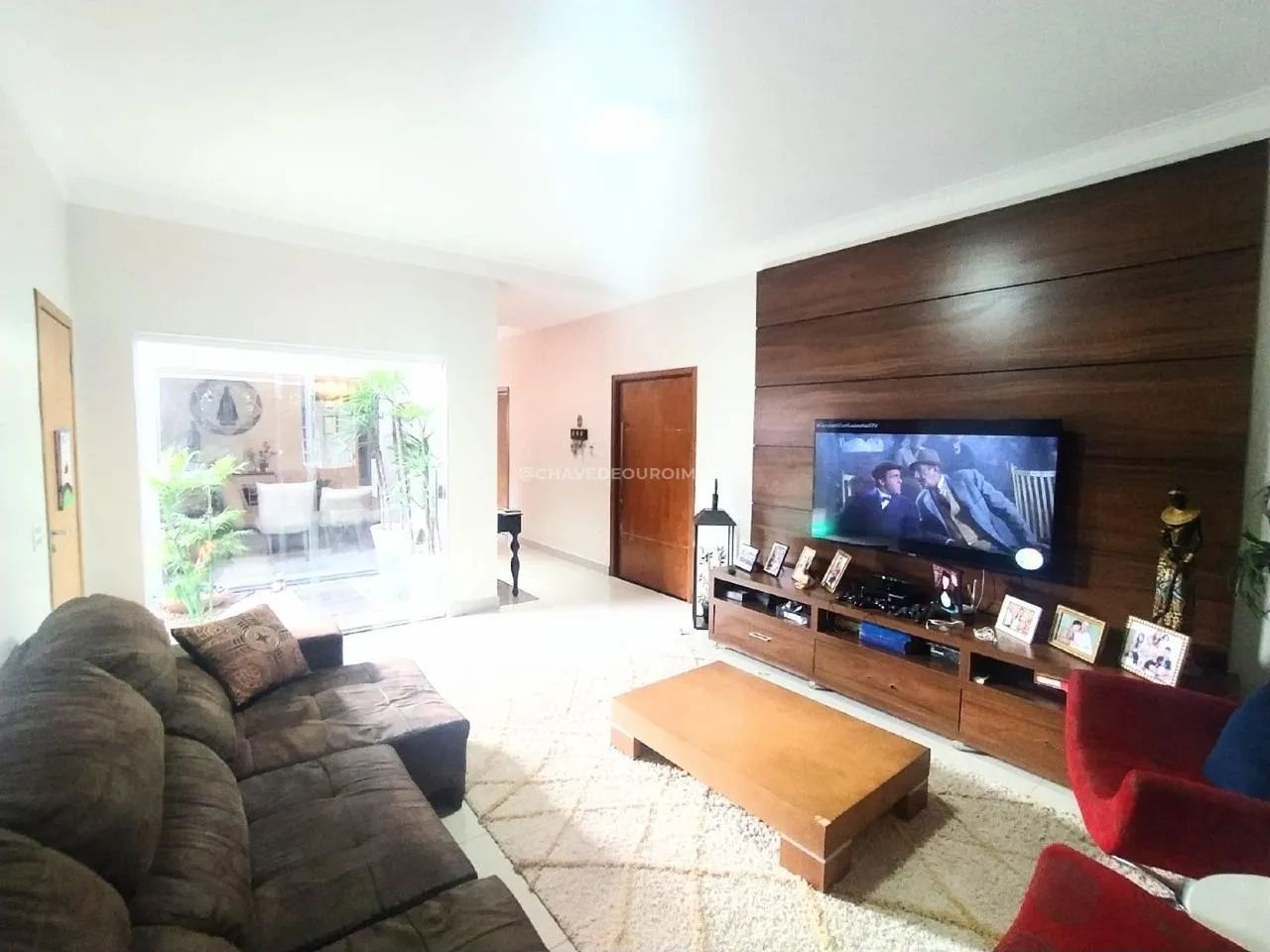 Casa à venda com 3 suítes no bairro Olinda, em Uberaba. - Foto 2