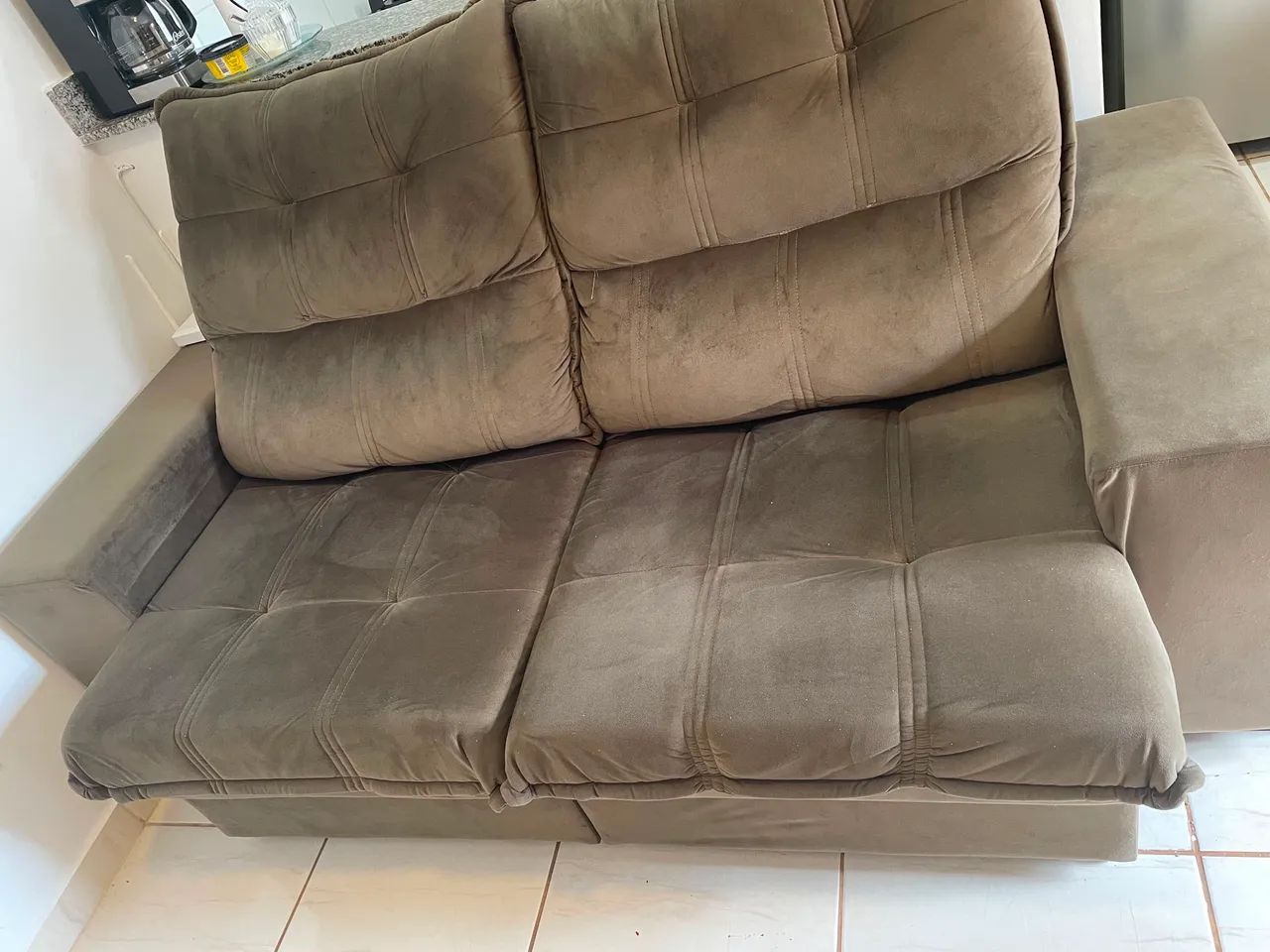 Vendo sofá retrátil 1,80M na cor marrom - Foto 2