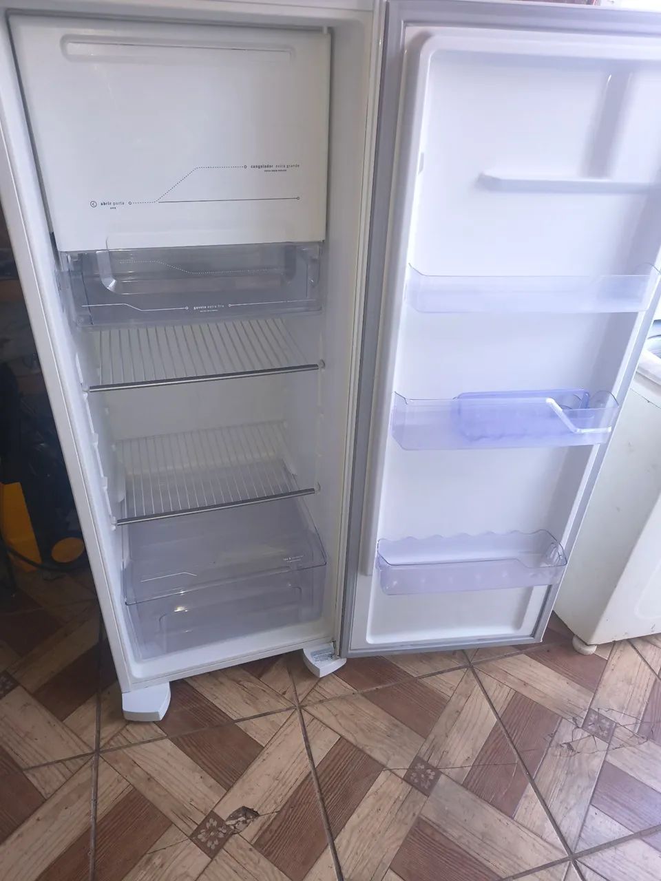 Geladeira Eletrolux  - Foto 2