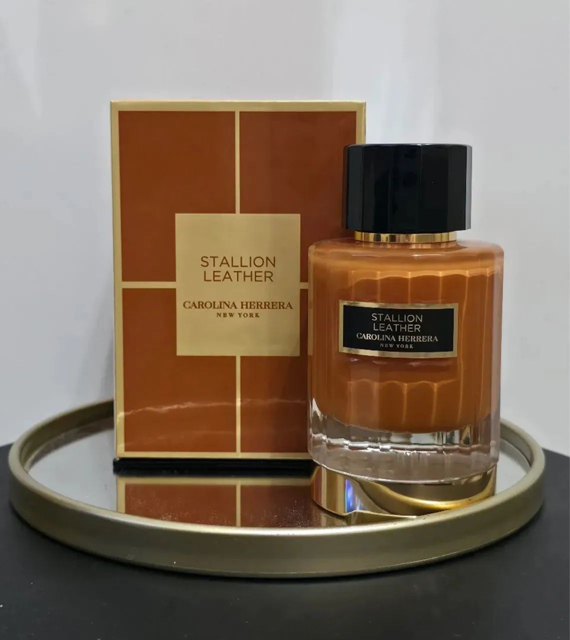 Perfume Stallion Leather Carolina Herrera 100ml