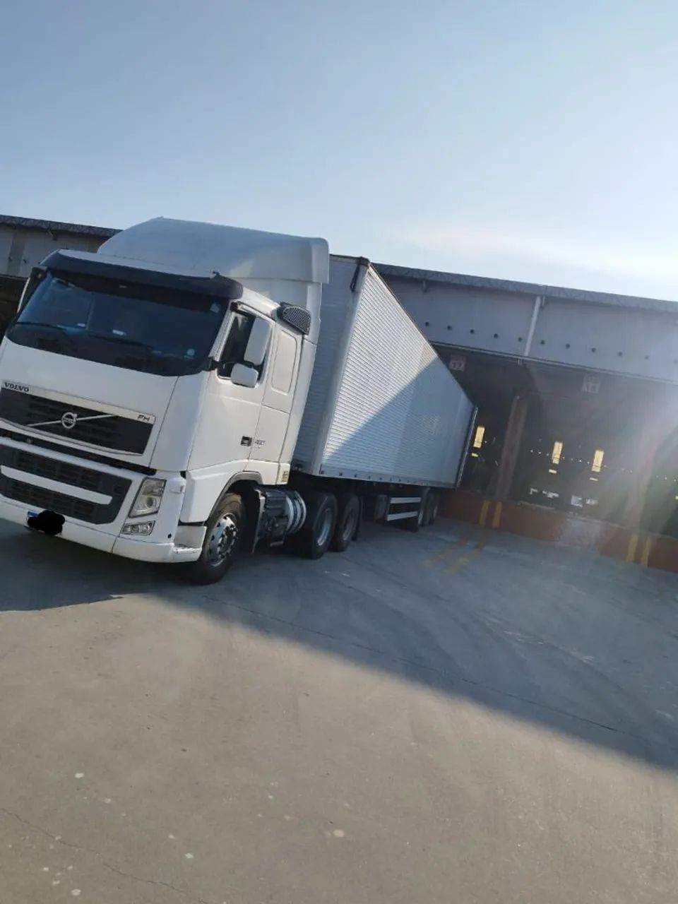 Volvo FH460 6x2 Automático  - Foto 3