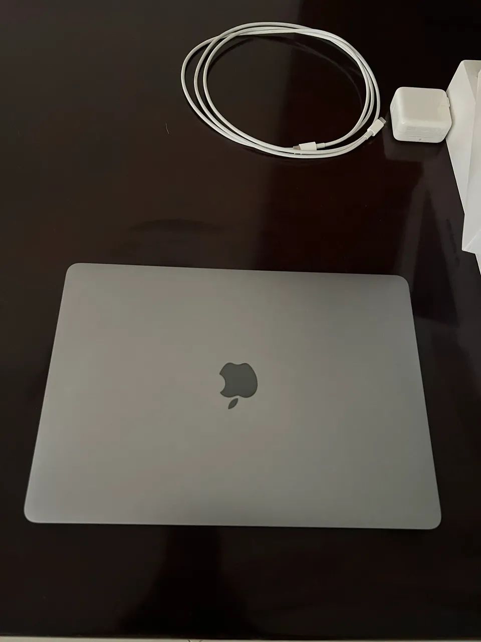 MacBook Air M1 2020 8GB 256GB 96% bateria muito novo - Notebooks
