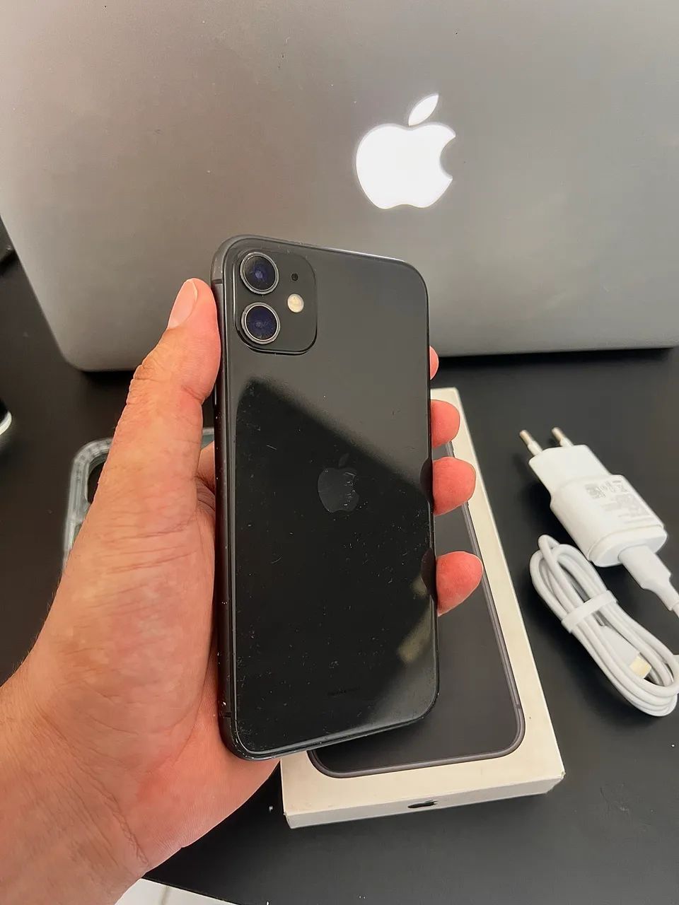 IPHONE 11 256gb (COM CAIXA)