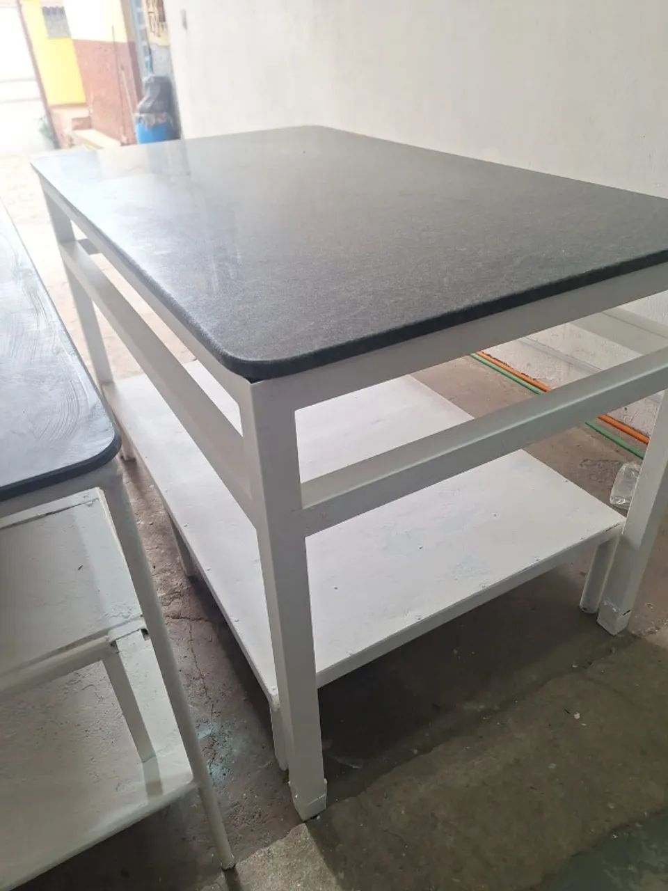 Mesa para serviços