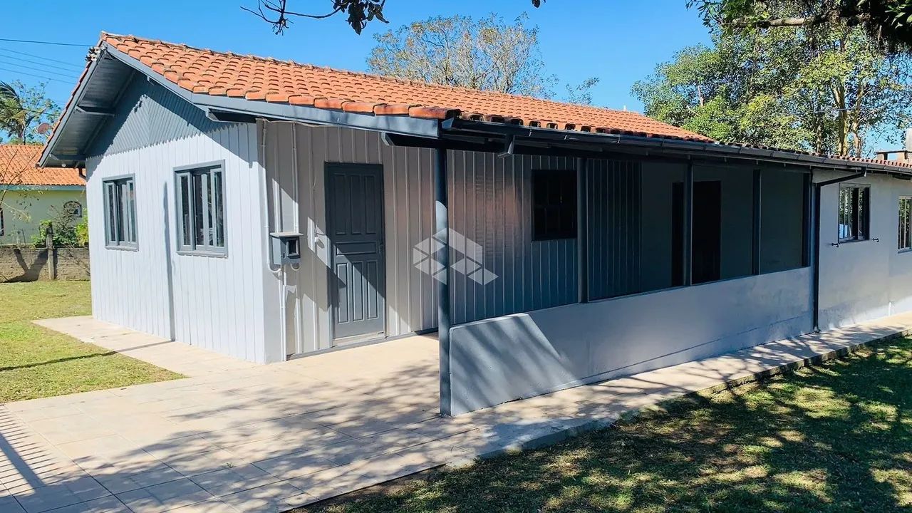 Sua Casa Perto do Mar - 2 quartos, terreno de 650m², Imbituba - Foto 3