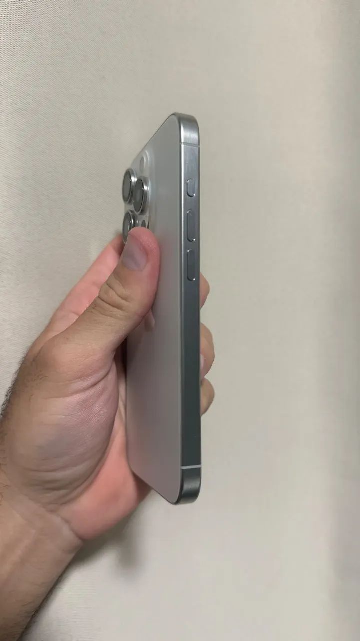 Iphone 15 pro 256gb - Foto 3