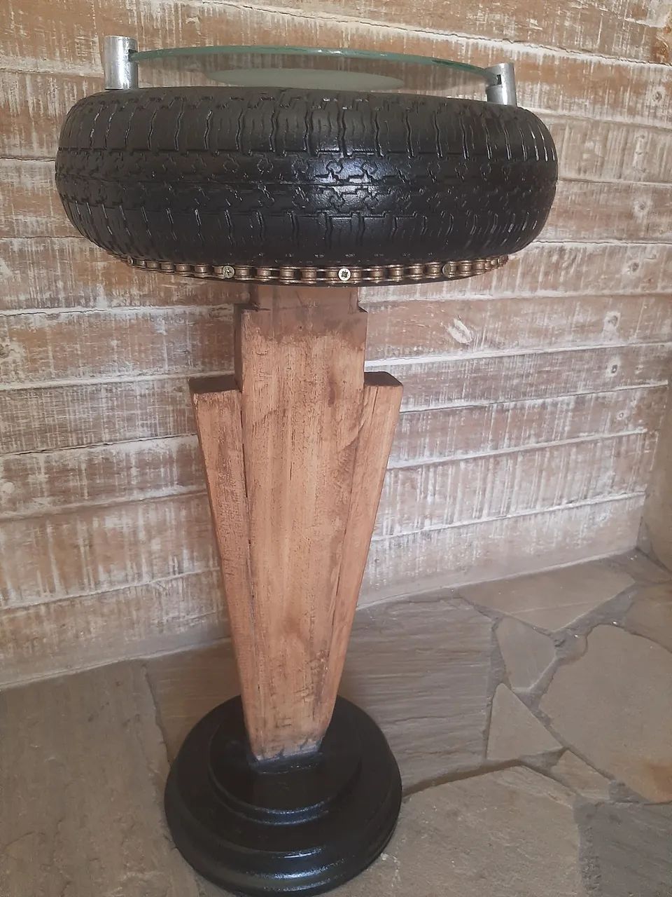 Mesa canto rústica e Luminária de mesa. - Foto 4