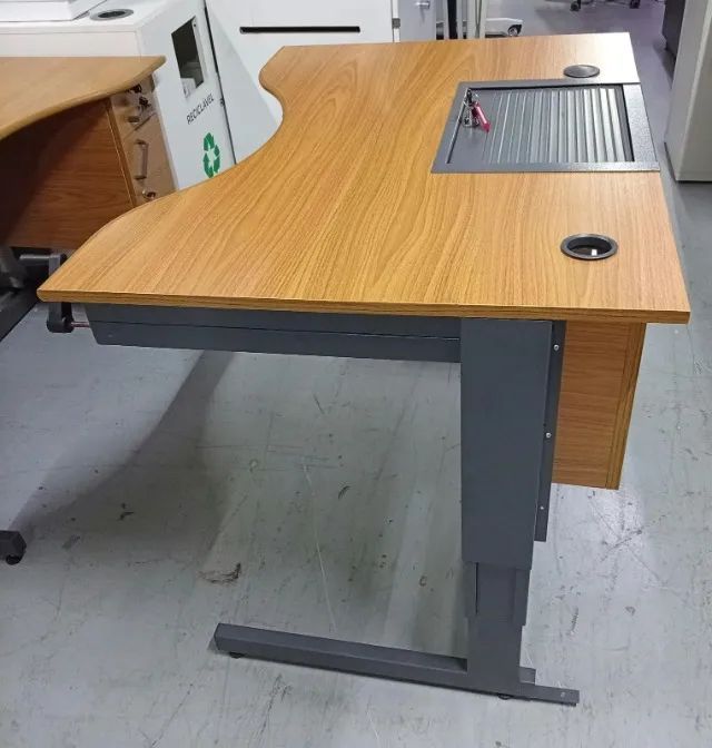 Mesa de check-out com regulagem de altura - Foto 4