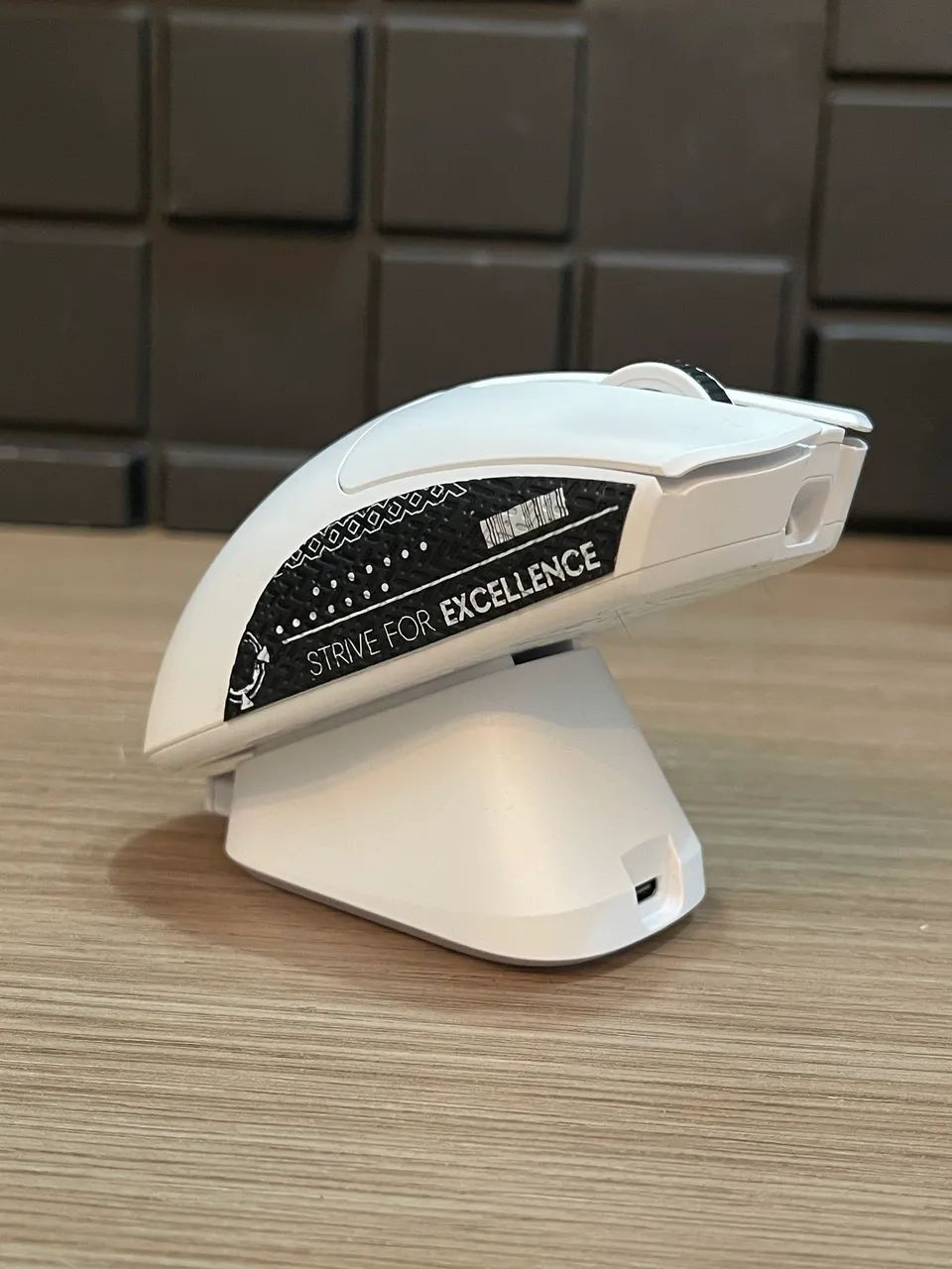 MOUSE DELUX M900 PRO WIRELESS C/ DOCK DE CARGA RGB - Foto 4