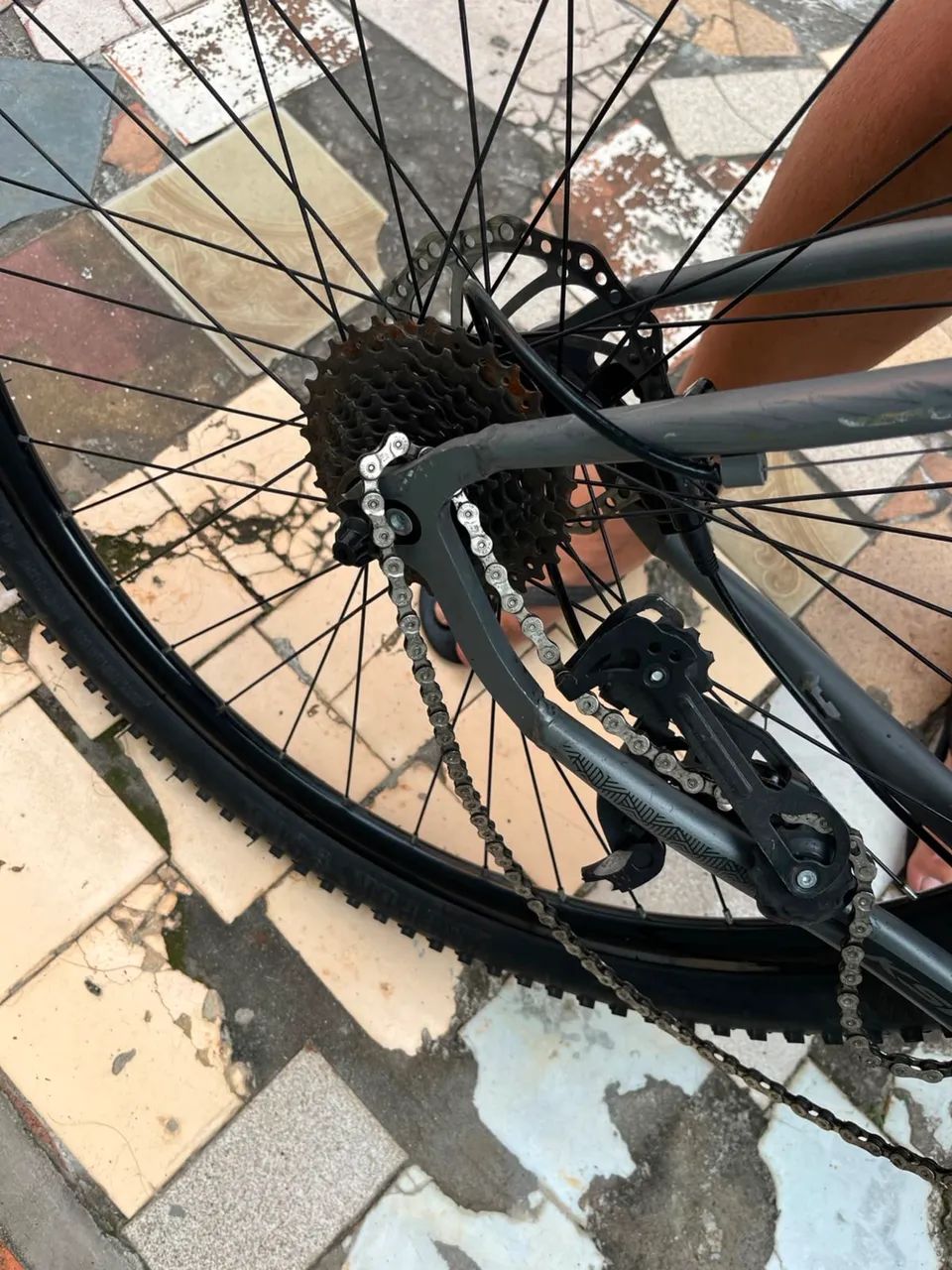 Bicicleta utilizada apenas 3 meses - Foto 3