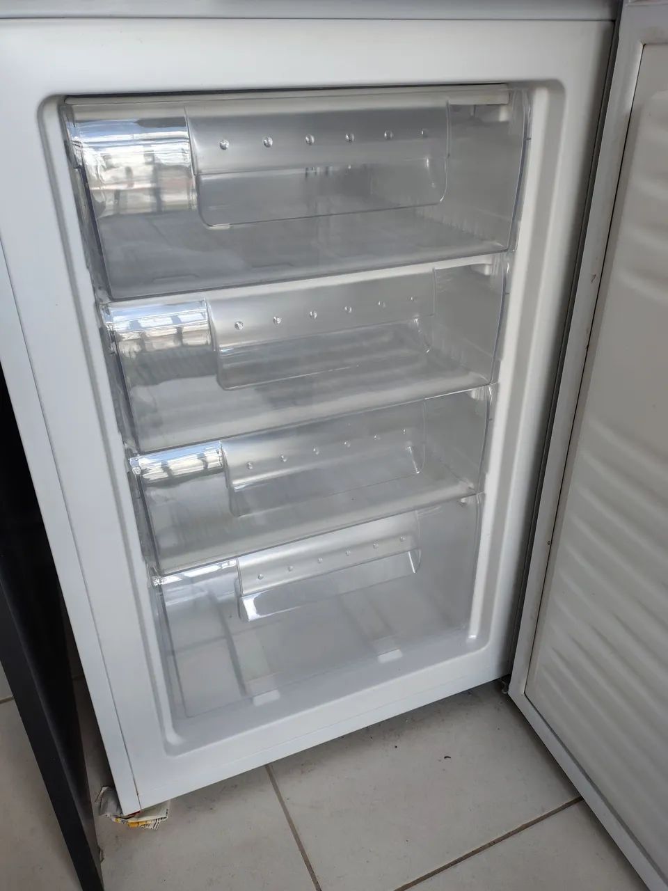 Vendo Freezer Vertical+ Móvel em Mdf - Foto 2