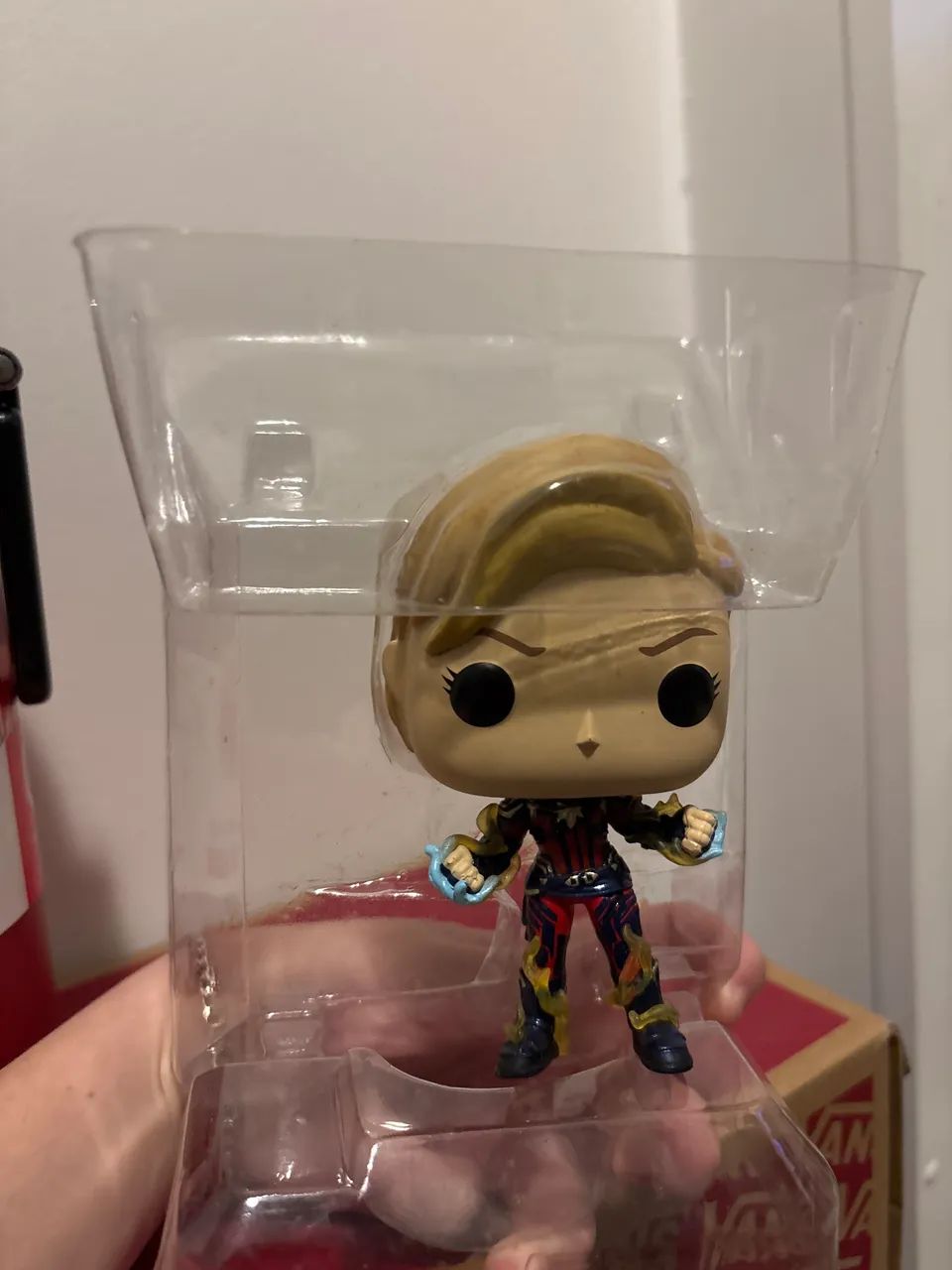 BONECO FUNKO POP 576 COLECIONÁVEL CAPTAIJ MARVEL - Foto 3